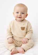 Set 2 piese fetite/baieti – bluză si pantaloni bej cu ursulet brodat